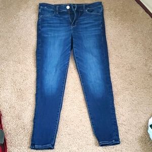 American Eagle High Rise Jegging 8 Short